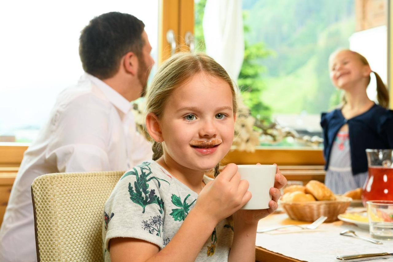 Hotel Alpina Rauris Eksteriør bilde